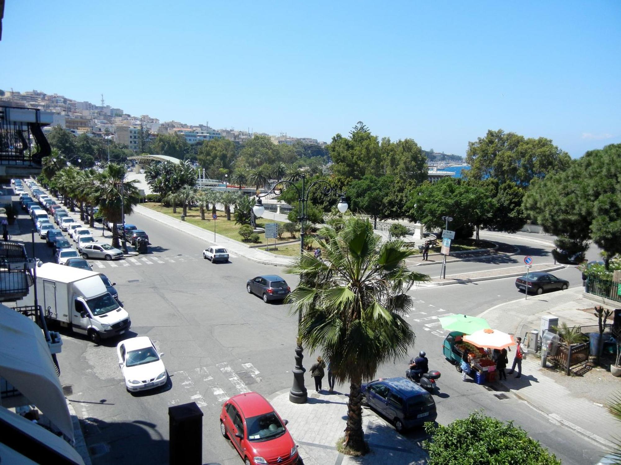 B&B La Pineta Reggio di Calabria Exteriör bild