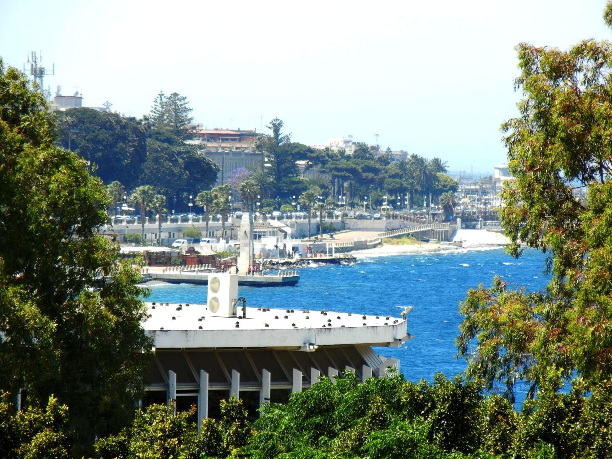 B&B La Pineta Reggio di Calabria Exteriör bild